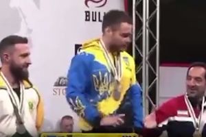 واکنش ورزشکار ایرانی به بی احترامی طرف اوکراینی روی سکوی قهرمانی!/ ویدئو
