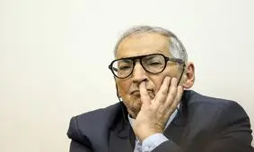 زیباکلام: شاید به حرفم بخندید، ولی بعید نیست ترامپ سال آینده نامزد جایزه صلح نوبل شود

