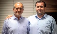 واکنش مهدی پزشکیان به قهرمانی تراکتور/ عکس

