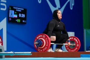 پنجمی دختر فوق سنگین ایران در وزنه‌برداری قهرمانی آسیا ۲۰۲۲

