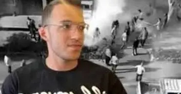 پدر احمد بالدی: تا وقتی شهردار از اهواز بیرون نرود، پیکر پسرم را تحویل نمی‌گیریم/ ویدئو