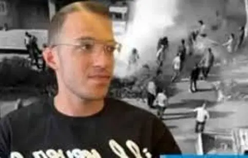 پدر احمد بالدی: تا وقتی شهردار از اهواز بیرون نرود، پیکر پسرم را تحویل نمی‌گیریم/ ویدئو