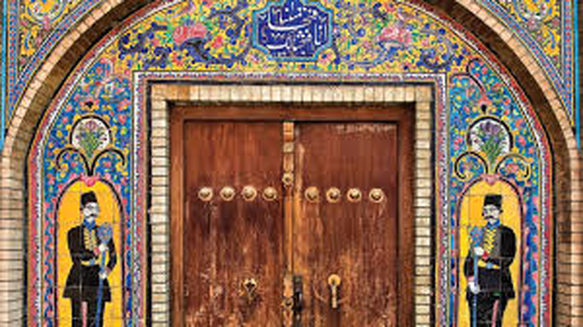 کاخ گلستان یعنی هنر روی دیوار، تاریخی که با کاشی‌ها زنده‌ است/ ویدئو