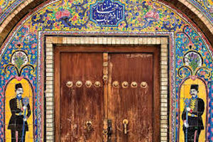 کاخ گلستان یعنی هنر روی دیوار، تاریخی که با کاشی‌ها زنده‌ است/ ویدئو
