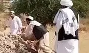 حمله افغانی‌ها به قبر منسوب به ابوجهل در عربستان/ ویدئو