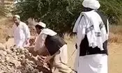 حمله افغانی‌ها به قبر منسوب به ابوجهل در عربستان/ ویدئو