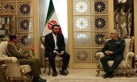 دیدار فرمانده نیروی زمینی ارتش عمان با سرلشکر باقری 