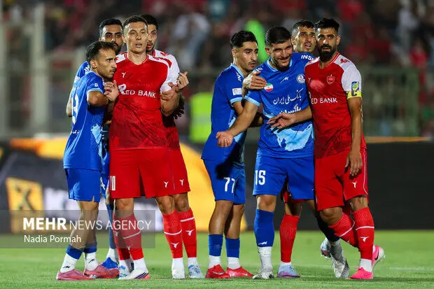 پرسپولیس با یک برد دو استقلال را زد/ سرخپوشان و تکراری یک نوستالوژی!