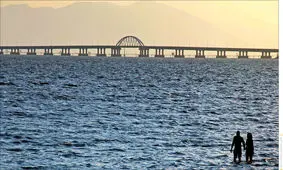 رقص و شادی مردم در کنار دریاچه ارومیه/ ویدئو

