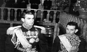 رزم‌آرا عامل ترور شاه بود؟ / صادق هدایت به خاطر ترور رزم آرا خودکشی کرد؟