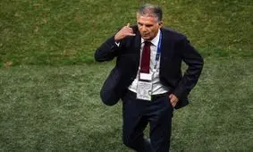 فدراسیون فوتبال با کی روش مذاکره کرد

