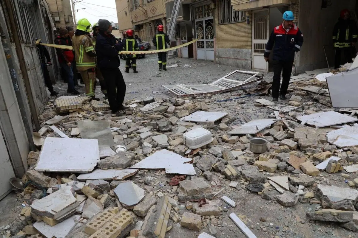 انفجار مرگبار خانه ای در بوکان/ پدر و مادر یک خانواده جان باختند 