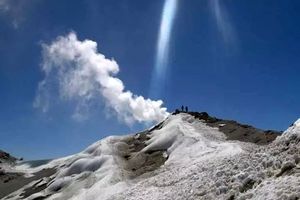 آیا آتش‌فشان تفتان در بلوچستان فعال می‌شود؟/ دودهایی که مردم را نگران کرده است/ ویدئو