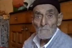 این پیرمرد سه پادشاه قاجار؛ دو پادشاه پهلوی و دو رهبر جمهوری اسلامی را دیده است!