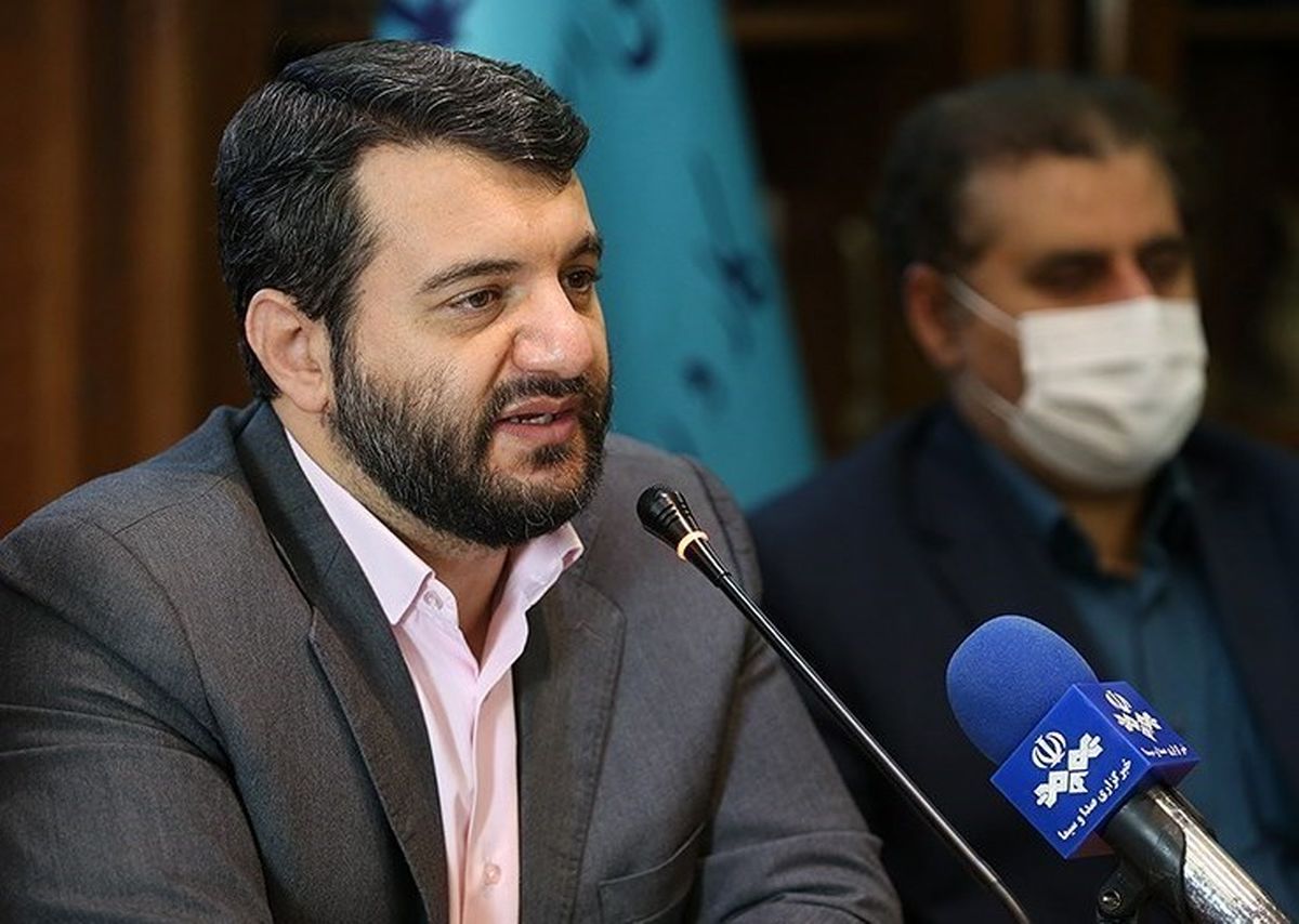 صاحب «ایدهی تولید شغل یا یک میلیون تومان»: پزشکیان در باغ نیست!