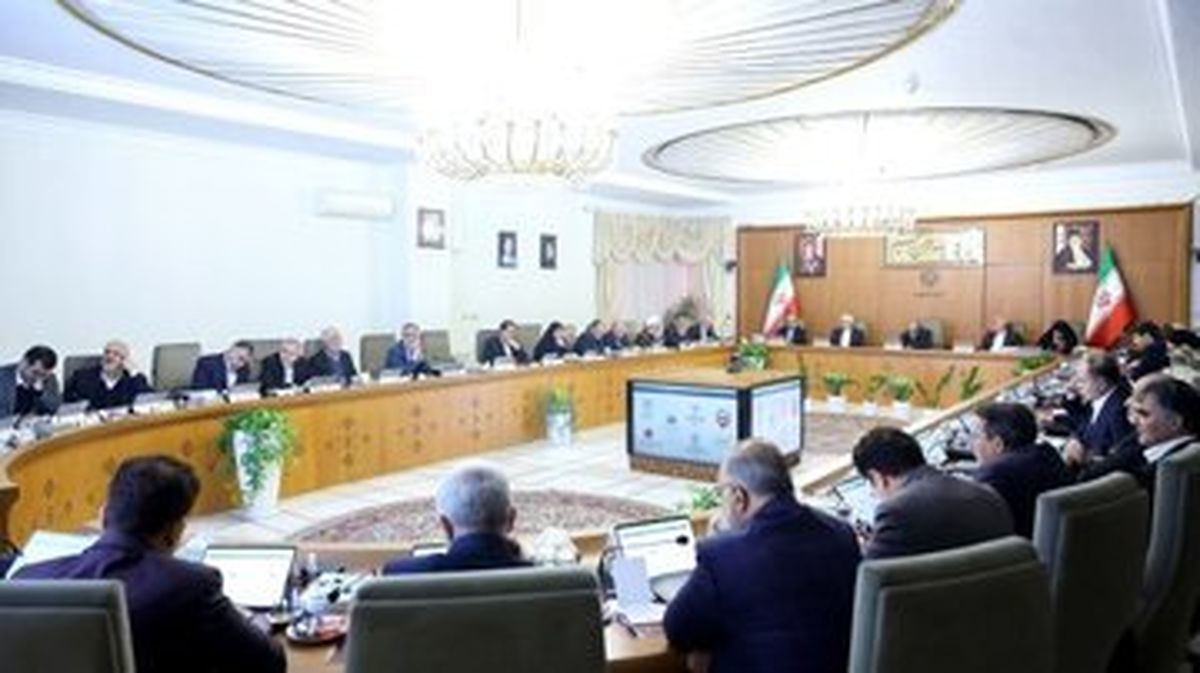 حذف صندلی ظریف از هیات دولت