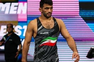 حسن یزدانی در اتحادیه جهانی کشتی پست گرفت