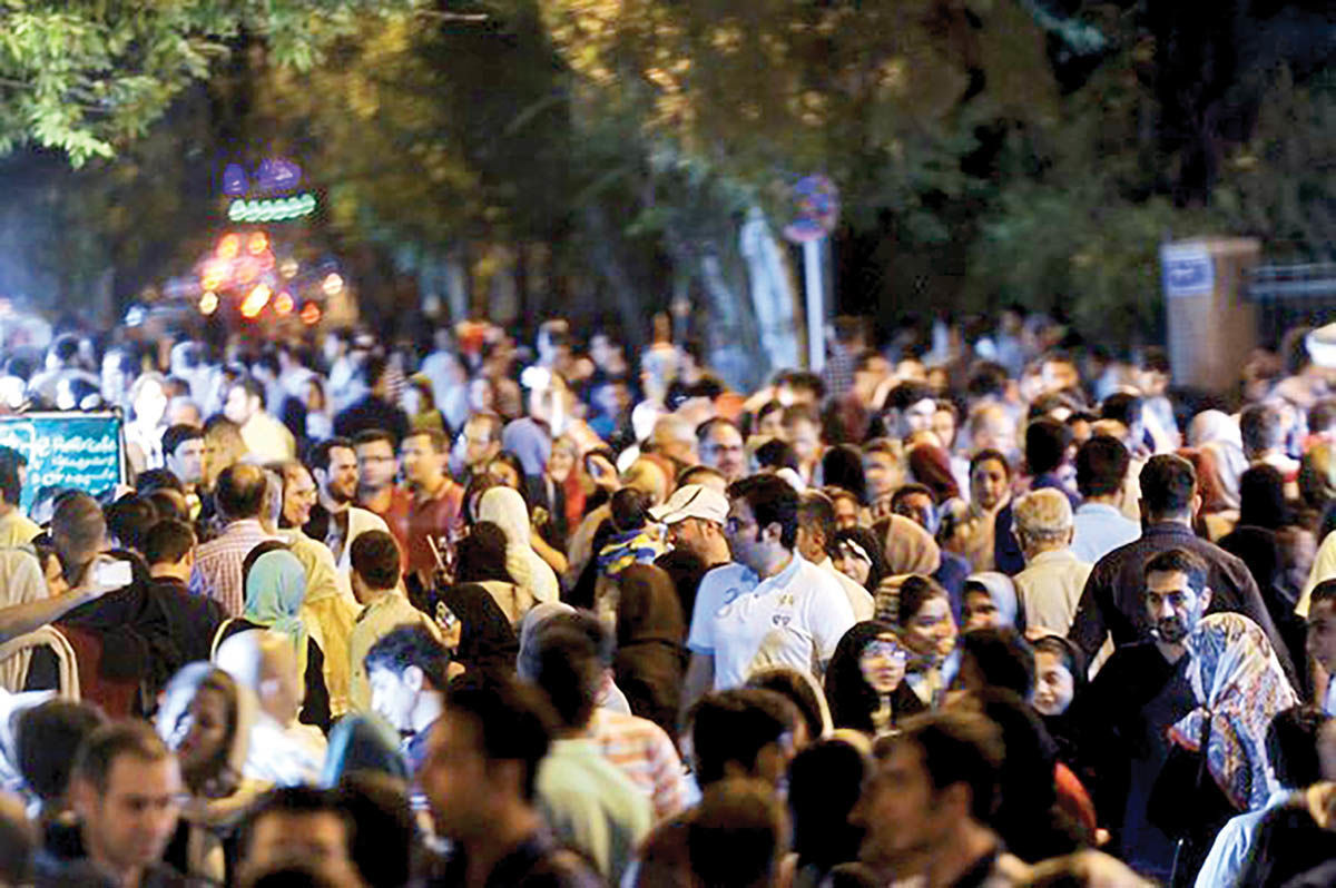 جامعه مضطرب است؛ بحرانهای اقتصادی و فشارهای اجتماعی در عمق جان جامعه نشسته اند
