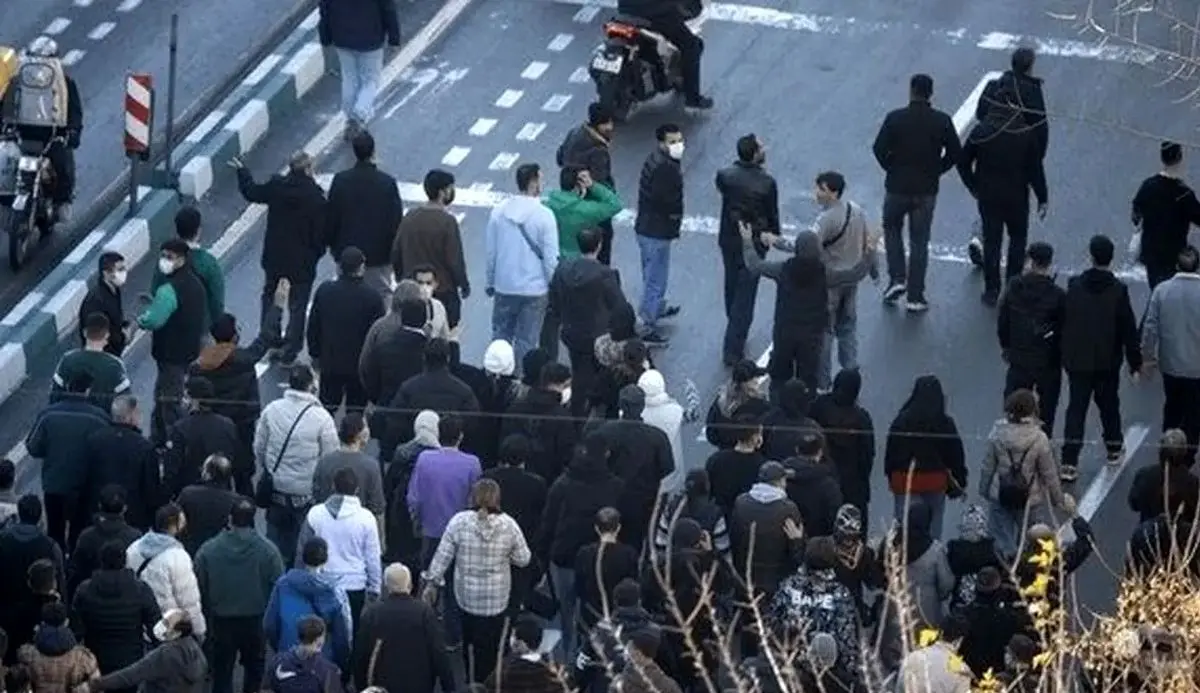 اعتراض مردم را زیر آوار اغتشاشات پنهان نکنید؛ مردم گلایه‌مندند