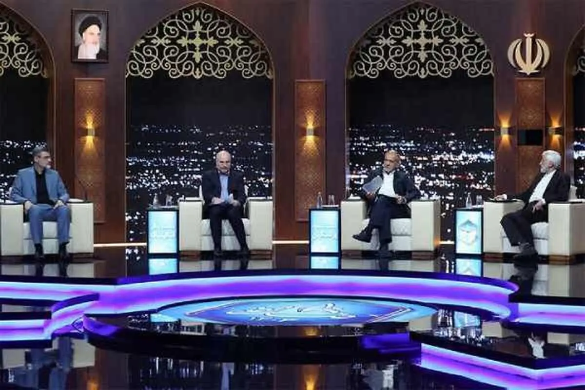 بازی تازه شروع شده؛ نگاه از بالا نداشته باشیم/ یکی از ۴ ضلع را انتخاب کنیم!