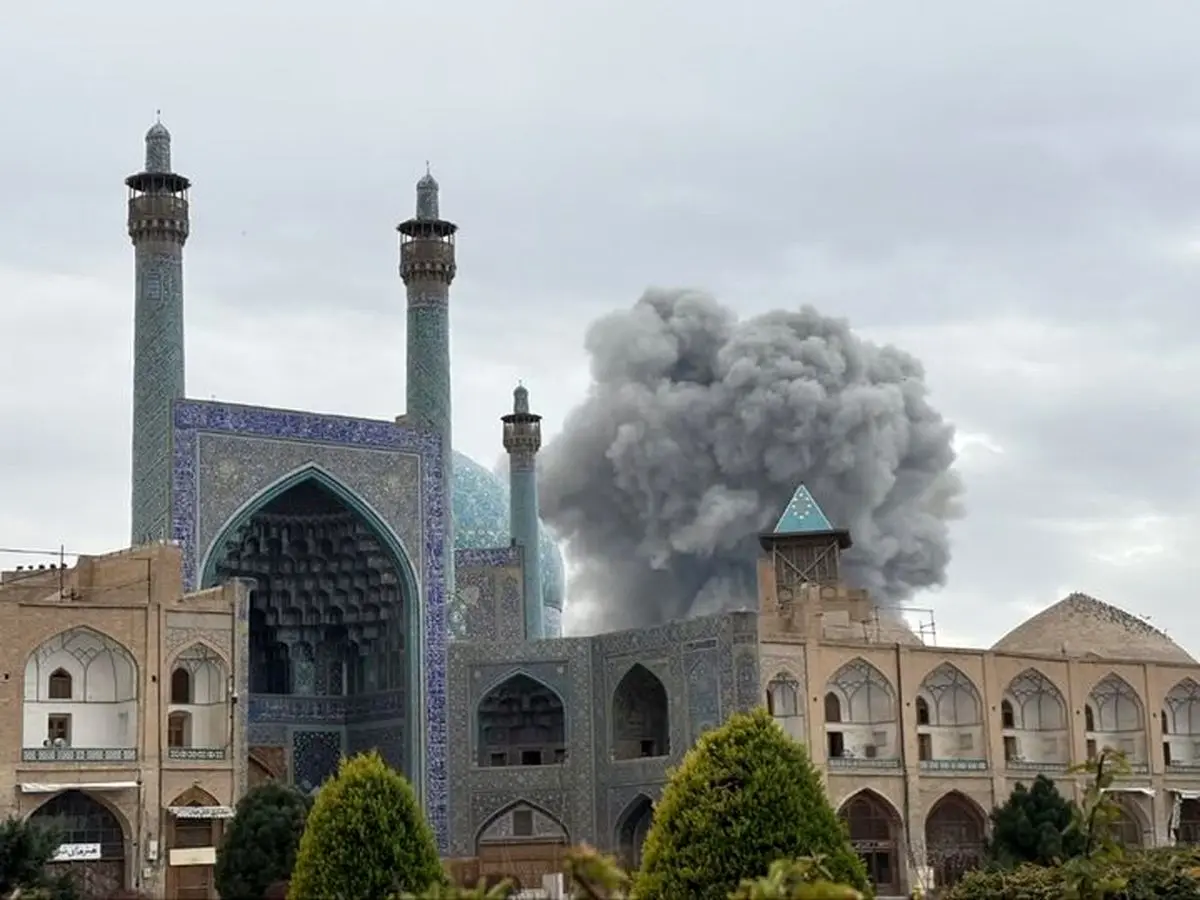 تجاوز به حریم ثبت جهانی نقش‌جهان تخلف آشکار از کنوانسیون ۱۹۵۴ لاهه است
