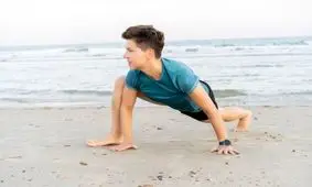 چهار دست و پا راه بروید سالم می‌مانید؟