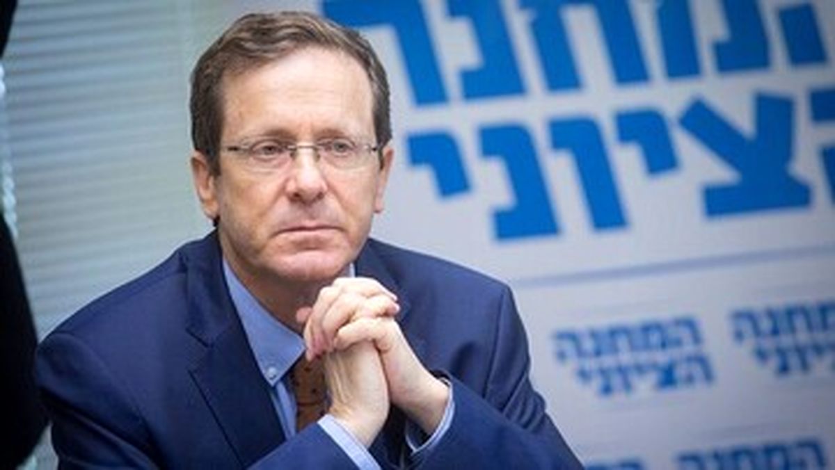 هرتزوگ به همراه مادر یک اسیر صهیونیست به واشنگتن میرود