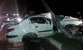  انفجار ۲۰۶ بر اثر برخورد با تیر چراغ برق/ ٢ نفر در این حادثه فوت کردند