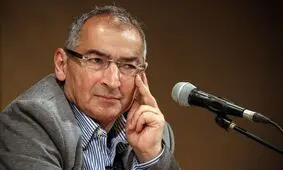 زیباکلام: اجرای حکم حبس ۴ ماه به تعلیق درآمد


