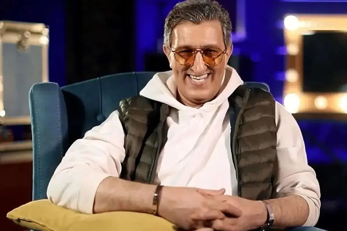 یوسف صیادی در دوران سربازی و با کلاشینکف