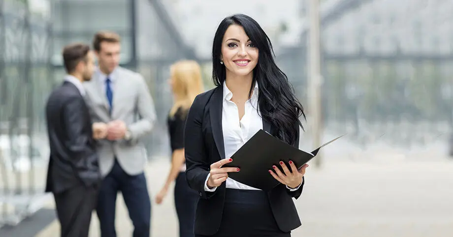 حقوق و درآمد یا احترام؛ اولویت کارمندان کدام است؟