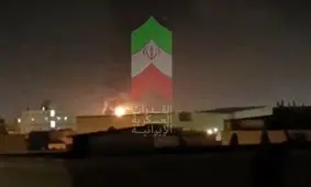 آتش‌سوزی و بلندشدن ستون دود در بحرین/ اصابت مستقیم و نابودی 3 لجستیک مهم در کشورهای حاشیه خلیج فارس/ حمله به نفتکش آمریکایی در نزدیکی بندر ام‌قصر عراق/ ویدئو