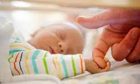 اعطای فرزندخواندگی دختران بالای ۷ سال به زنان مجرد