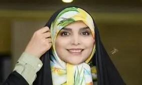 سفر در زمان؛ سلفی «مژده لواسانی و مهران مدیری» در پشت‌صحنه یک کنسرت 