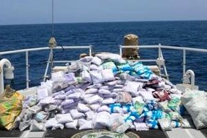 نیروی دریایی آمریکا مدعی کشف مواد مخدر در دریای عمان شد