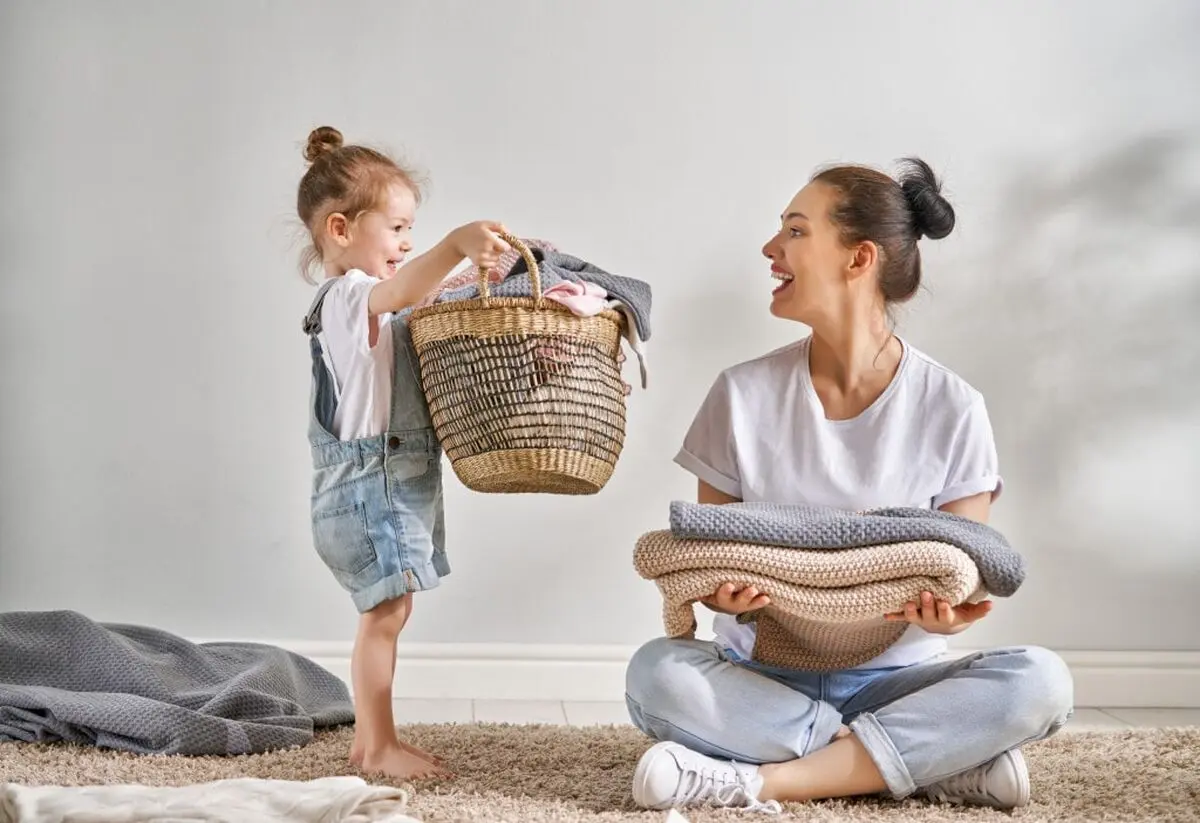  آیا باید در ازای انجام دادنِ کارهای خانه به کودکان مان پول بدهیم؟