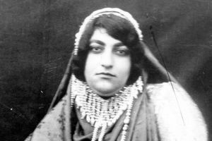 سفر به عصر قاجار؛ از «زن قاجاری با کلاه مردانه» تا «نوۀ نقاش ناصرالدین شاه»