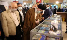 بازدید رهبر انقلاب اسلامی از نمایشگاه بین‌المللی کتاب تهران/ هنوز داستان‌های خارجی مربوط به کودک غلبه دارد که عیب بزرگی است/ فرهنگ‌سازی کشور نیازمند کتاب است/ ویدئو

