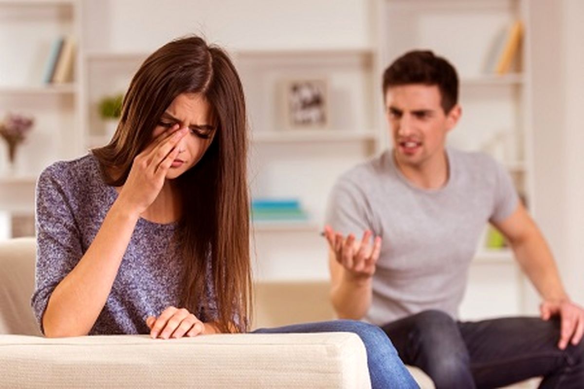 یک همسر آزارگر چه ویژگی هایی دارد؟