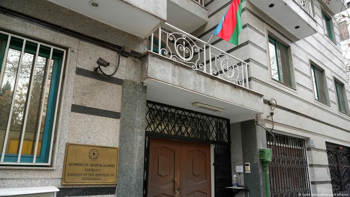 جمهوری آذربایجان برای باز کردن سفارتخانه‌اش در تهران، شرط گذاشت

