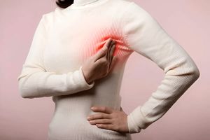 آیا هر تغییر کوچک در سینه نشانه سرطان است؟