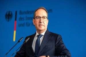 بیلد: برلین در حال مذاکره با طالبان درباره طرح گسترده استرداد اتباع افغانستان است