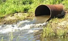 در مشهد فاضلاب بیمارستانی را وارد اراضی کشاورزی کرده اند که این فاضلاب فوق العاده خطرناکتر از فاضلاب شهری است