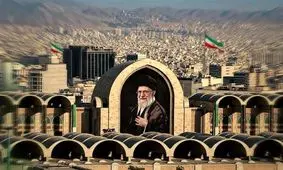 شاعر عراقی برای رهبر شهید خواند/ ویدئو