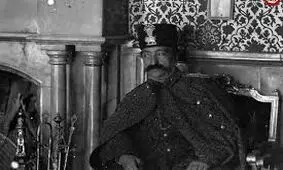 سفر در زمان؛ یکی از زیباترین زنان ناصرالدین شاه با لباس چینی 