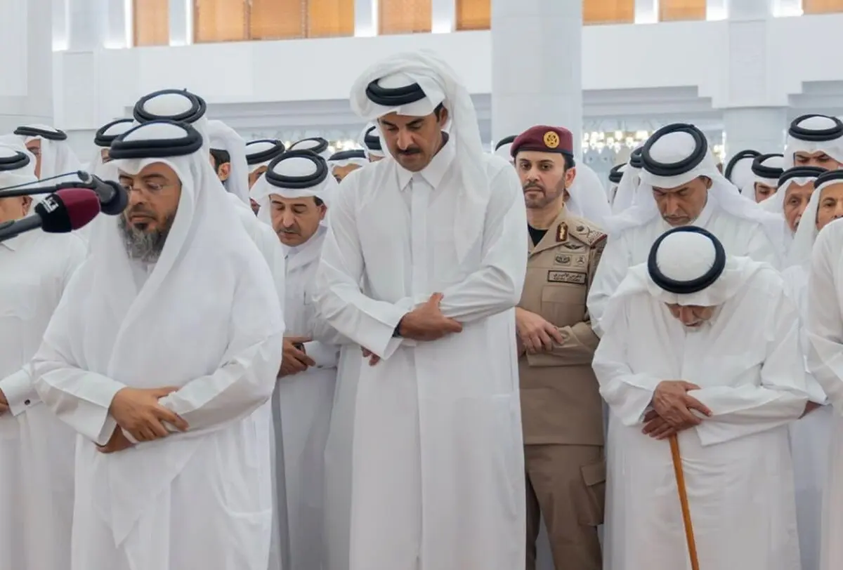 پیکر امیر سابق قطر به خاک سپرده شد/ شرکت رهبران حماس در مراسم تشییع / تصاویر


