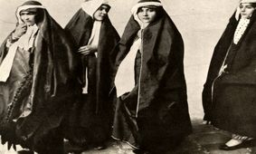 عکس‌های متفاوت از زنان ایرانی در دوران قاجار