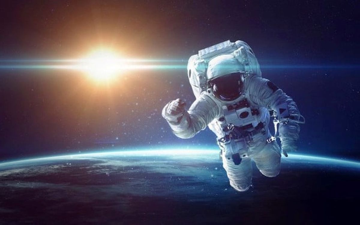 وضعیت انسان بدون لباس فضا نوردی در فضا