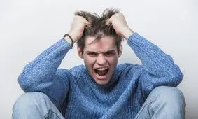 چگونه می‌توانیم به نوجوانی که بداخلاق است، کمک کنیم؟