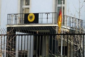 بستگان کارمندان سفارت آلمان، ایران را ترک کردند